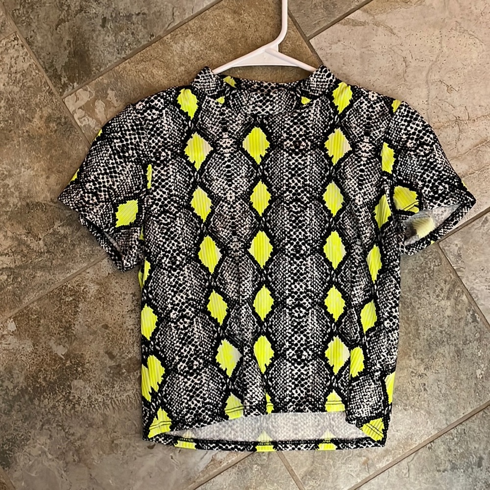 Fun cropped party top!!